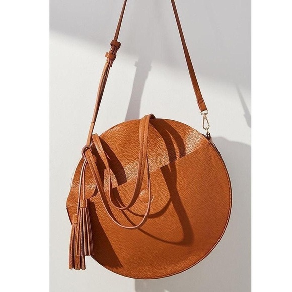 Anthropologie Handbags - ANTHROPOLOGIE Remi and Reid Cognac Circle Tassel Tote
